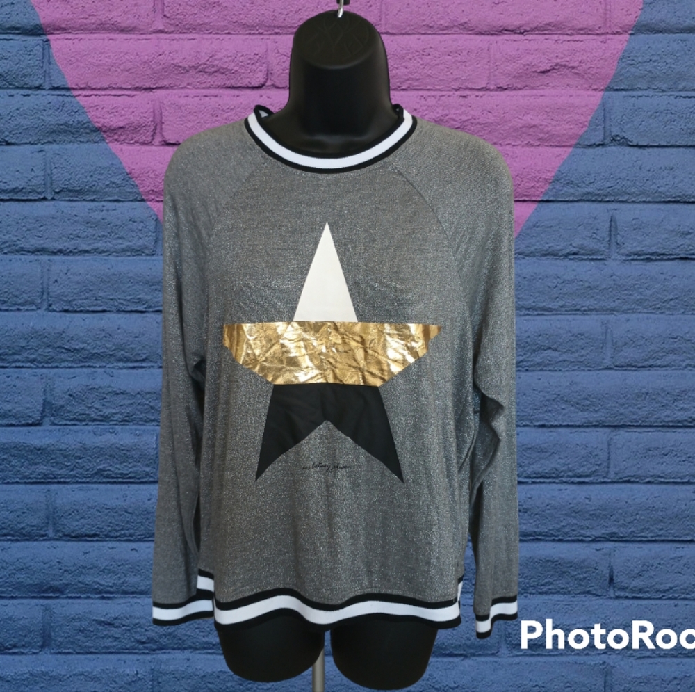 Betsy Johnson Performance Metallic Graphic Star Sweatshirt Sz. M